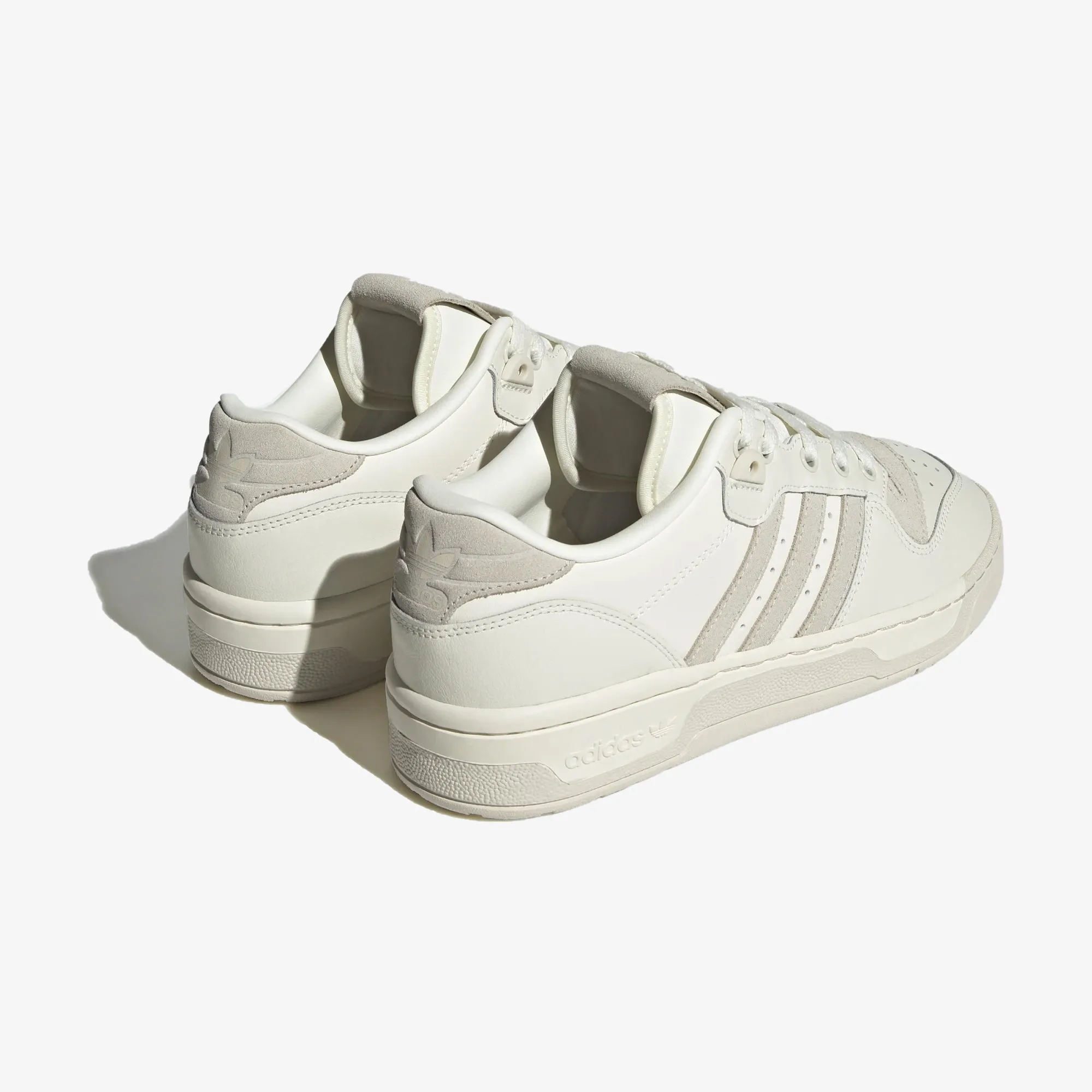 Adidas Originals | WMN'S RIVALRY LOW  { OFF WHITE/ALUMINIUM