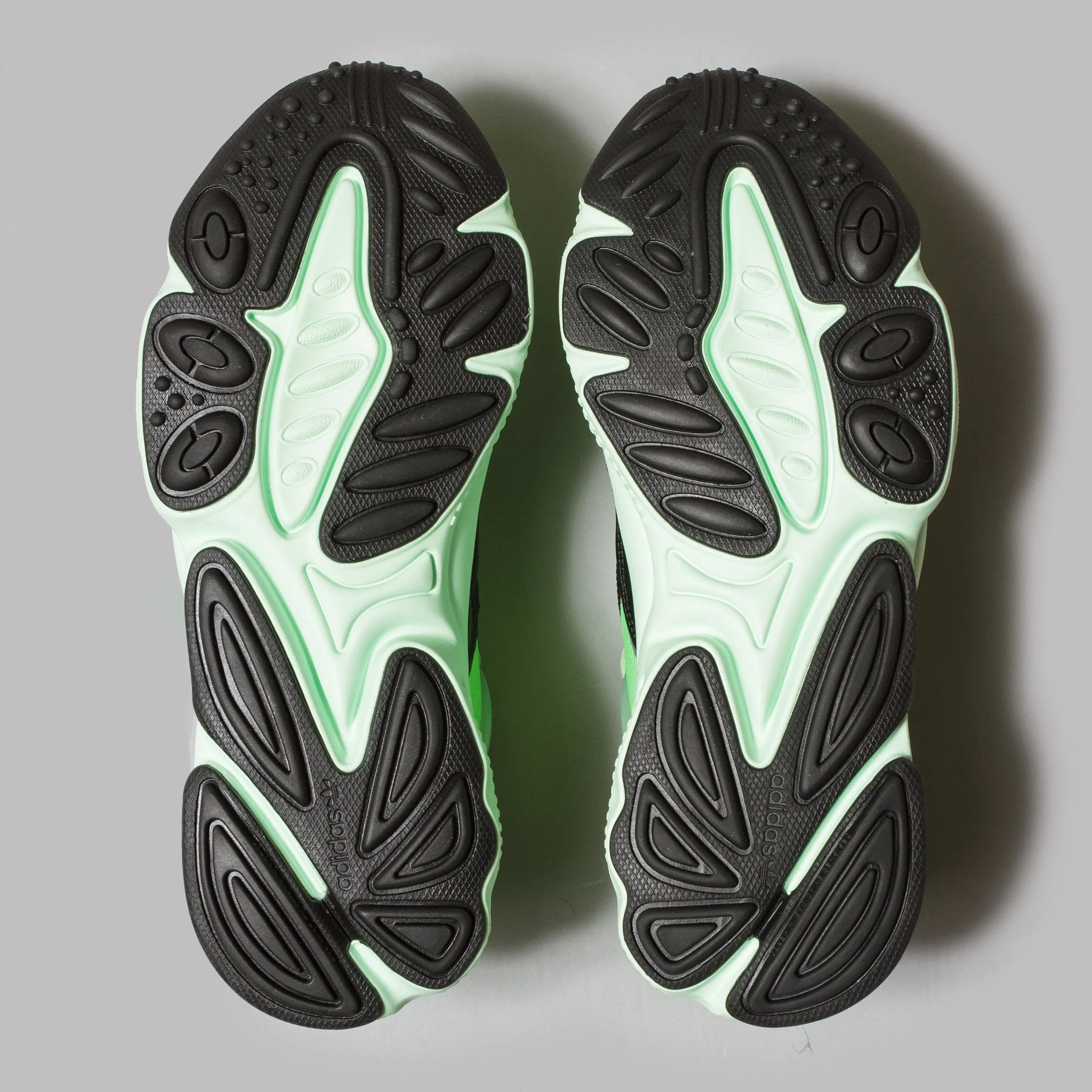 adidas Ozweego (Solar Green / Core Black / Glow Green)