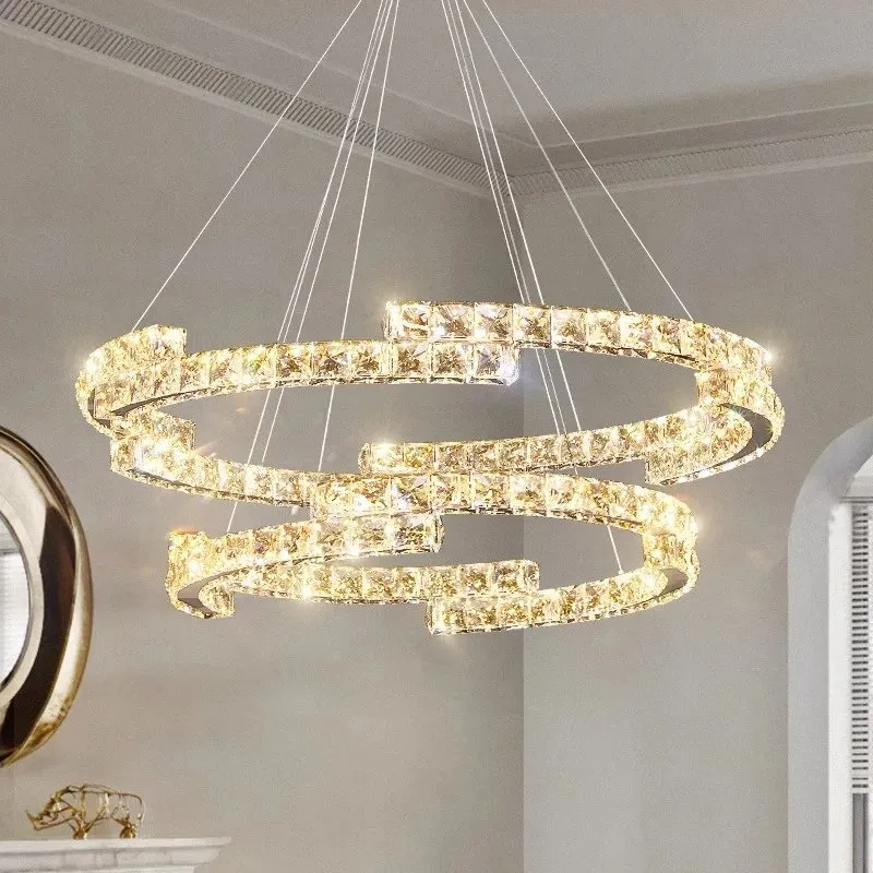 Darius Chandelier Light