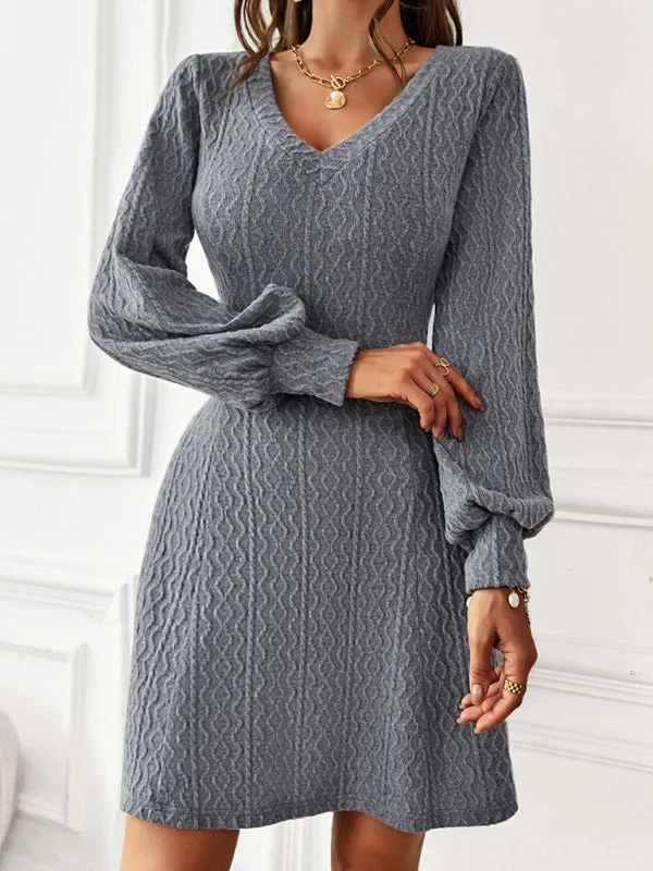 Women's Textured V-Neck Swing Dress With Lantern Sleeves