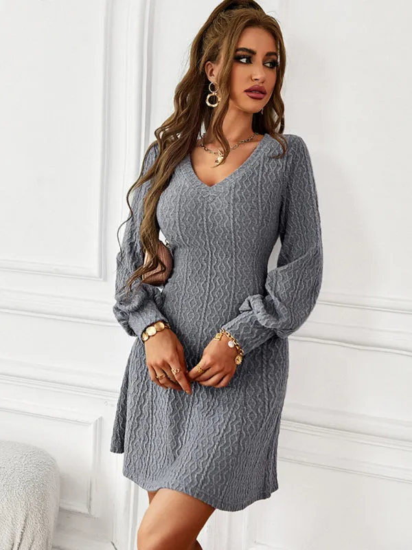 Women's Textured V-Neck Swing Dress With Lantern Sleeves