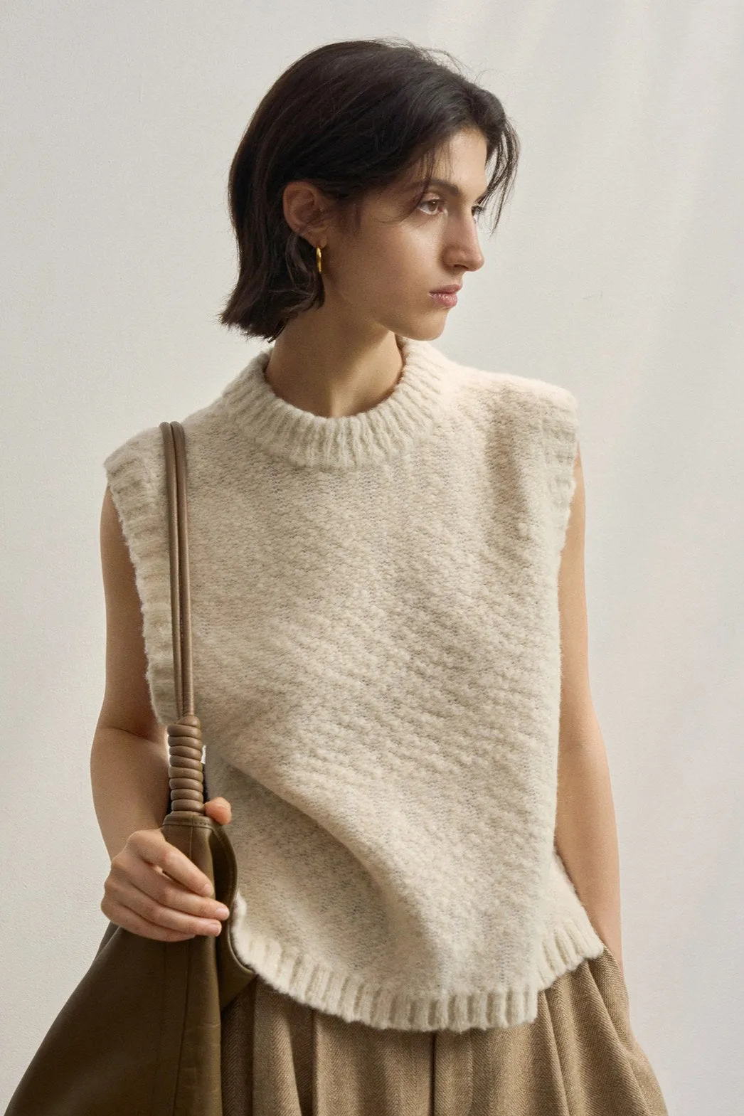 Wool round-neck textured knit vest | 2 color